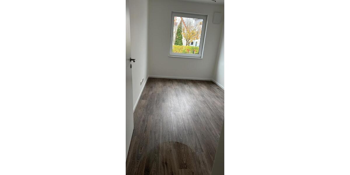 Erdgeschoßwohnung Bad Oeynhausen Rehme - 3 Zimmer, 80 m&sup2;, 1.080&euro; | Angebot:26700887