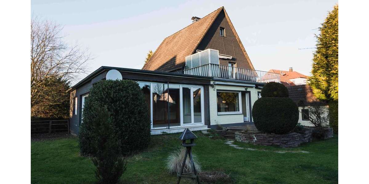 Einfamilienhaus Bielefeld Jöllenbeck - 7 Zimmer, 196 m&sup2;, 359.000&euro; | Angebot:26096454