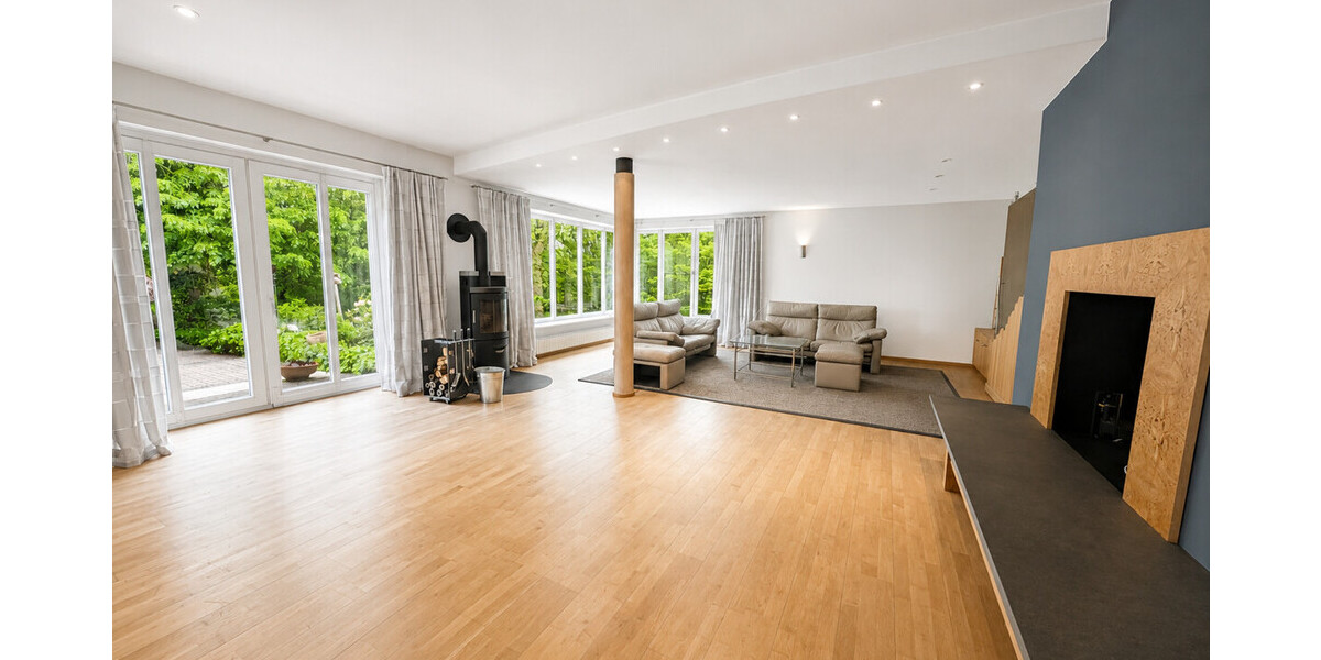 Charakterimmobilie mit Einliegerwohnung auf außergewöhnlichem Naturgrundstück - Zweifamilienhaus Hüllhorst | Angebot:26948462