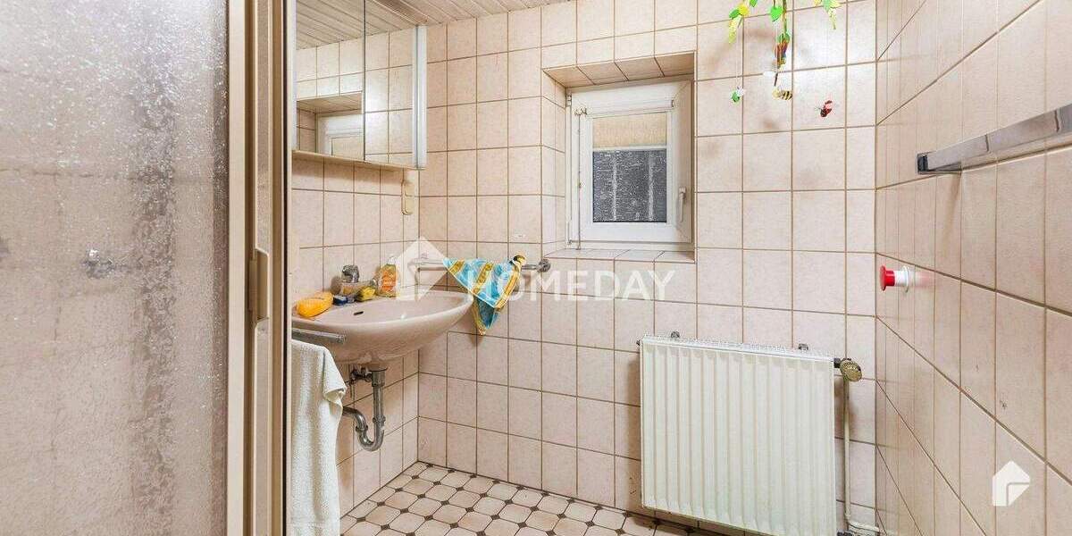 Mehrfamilienhaus, Wohnhaus Leopoldshöhe Bechterdissen - 7 Zimmer, 200 m&sup2;, 399.000&euro; | Angebot:25289468