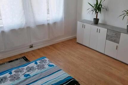 Ich biete 1 Zimmer in einer Wohngemeinschaft zimmer