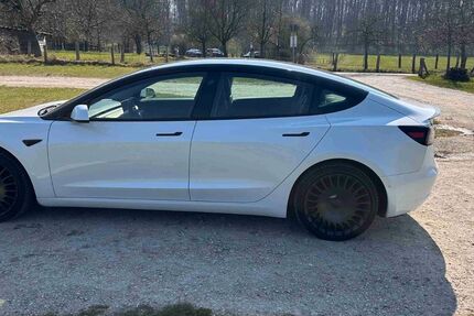 Tesla Model 3 116.000 km 26.000 &euro; Borgholzhausen 33829