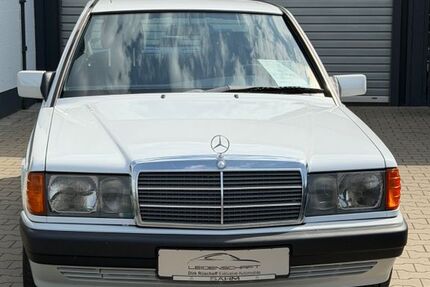 Mercedes-Benz 190 268.400 km 17.900 &euro; Harsewinkel 33428