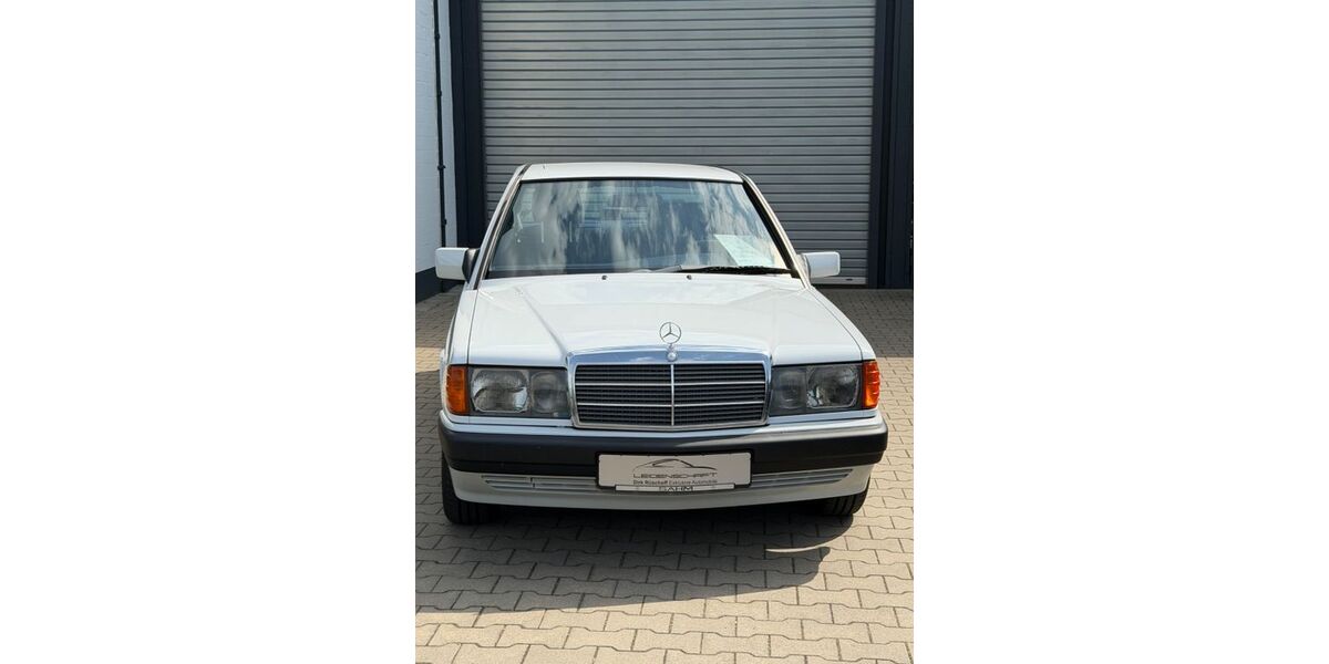 Mercedes-Benz 190 268.400 km 17.900 &euro; Harsewinkel 33428
