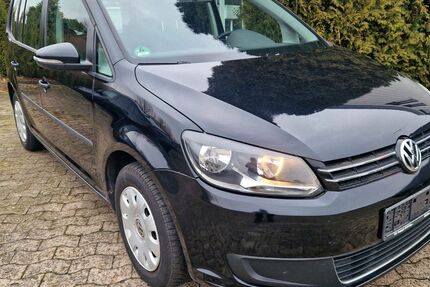 VW Touran 176.800 km 6.300 &euro; Leopoldshöhe 33818
