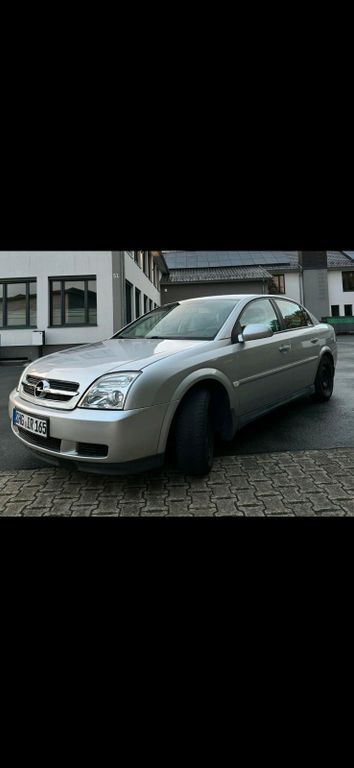 Opel Vectra 136.000 km 2.390 € Halle Westfalen 33790