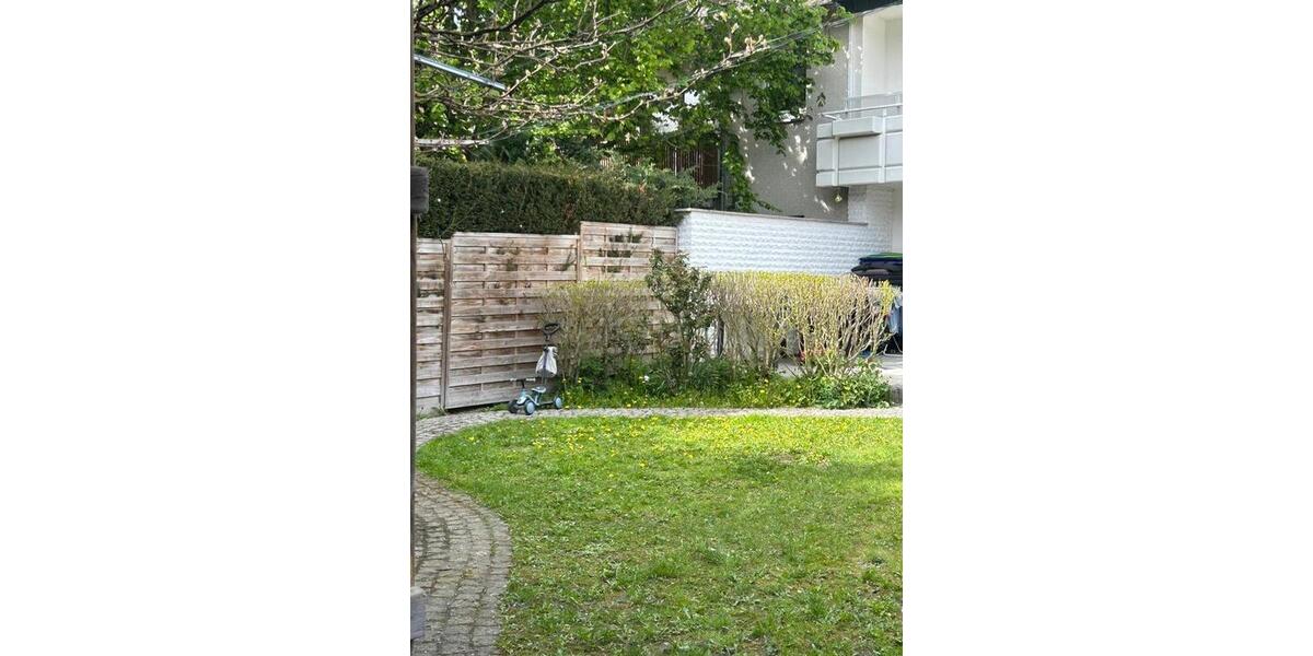 Reihenhaus Bielefeld Schildesche - 11 Zimmer, 200 m&sup2;, 450.000&euro; | Angebot:26462360