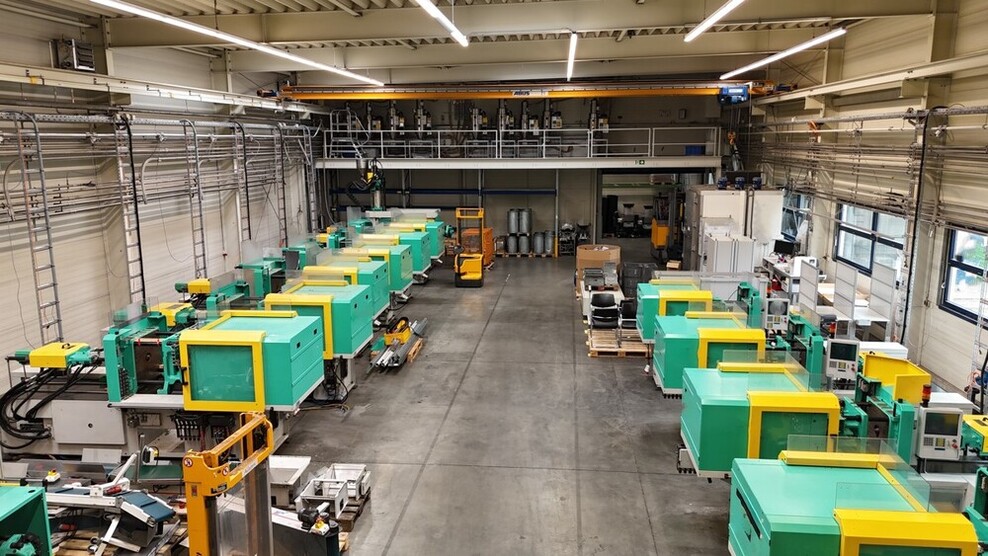 Lager-Produktionsanlage mit Büro in Lübbecke zimmer