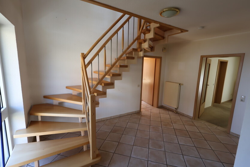 Familiengerechtes Einfamilienhaus mit pflegeleichtem Garten und 3 Stellplätzen 5 zimmer