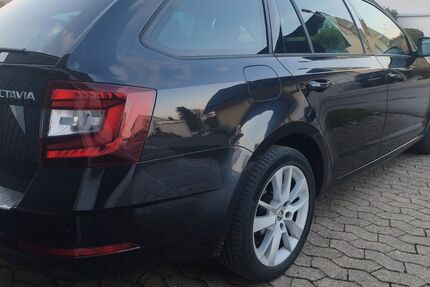 Skoda Octavia 128.000 km 14.500 &euro; Detmold 32760