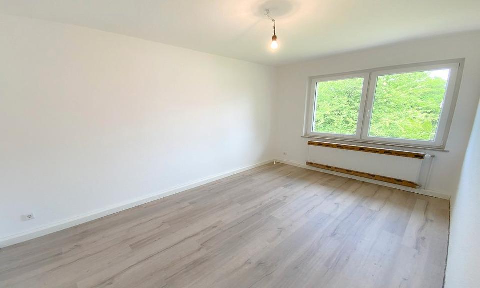 Erdgeschoßwohnung Detmold Hiddesen - 3 Zimmer, 65 m&sup2;, 595&euro; | Angebot:26666090