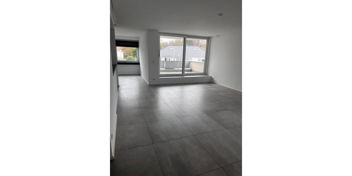 Etagenwohnung Detmold Hiddesen - 3.5 Zimmer, 92 m&sup2;, 1.300&euro; | Angebot:25591789