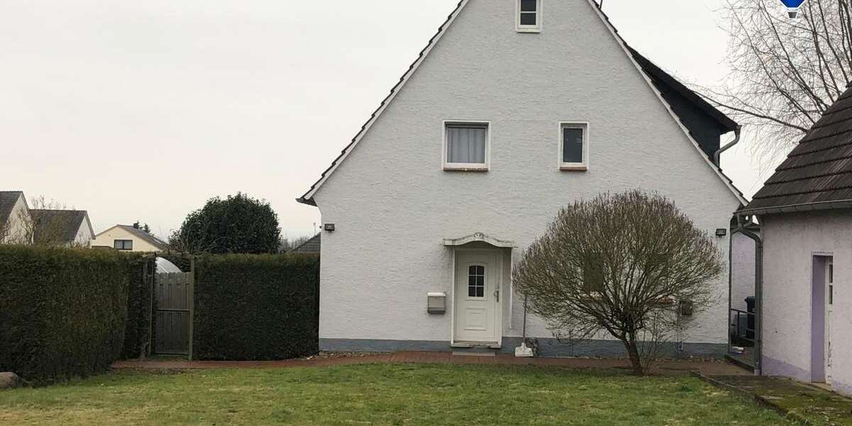 Einfamilienhaus Hüllhorst - 5 Zimmer, 180 m&sup2;, 290.000&euro; | Angebot:25812425