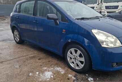 Toyota Corolla Verso 186.000 km 2.950 € Bielefeld 33729