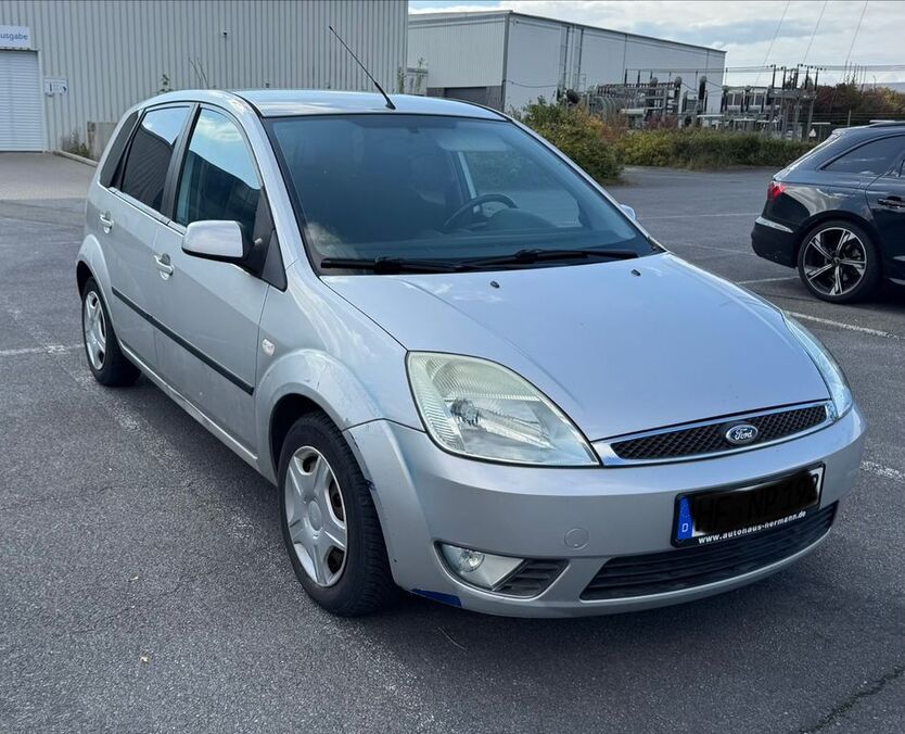 Ford Fiesta 164.000 km 2.300 € Bünde 32257
