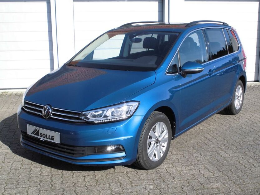 VW Touran 10.061 km 33.990 € Schlangen 33189