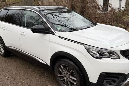 Peugeot 5008 65.000 km 19.000 &euro; lage 32791