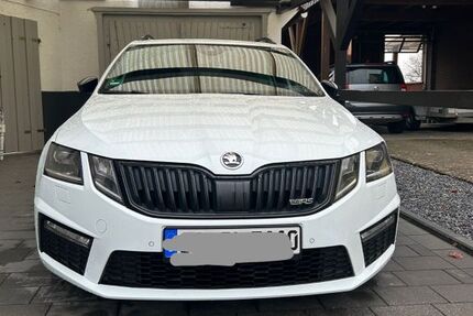 Skoda Octavia 183.000 km 15.200 &euro; Melle 49328
