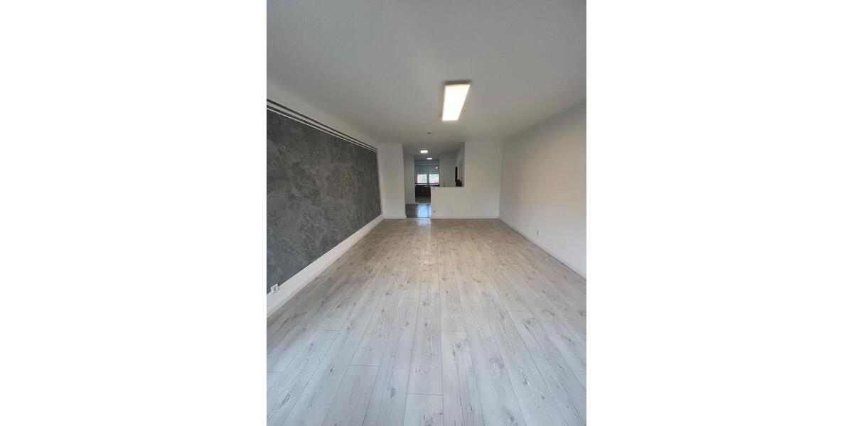 Etagenwohnung Bielefeld Jöllenbeck - 3 Zimmer, 83 m&sup2;, 260.000&euro; | Angebot:27429966