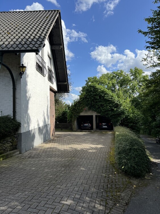 Idyllisches Mehrfamilien- Mehrgenerationenhaus 17 zimmer