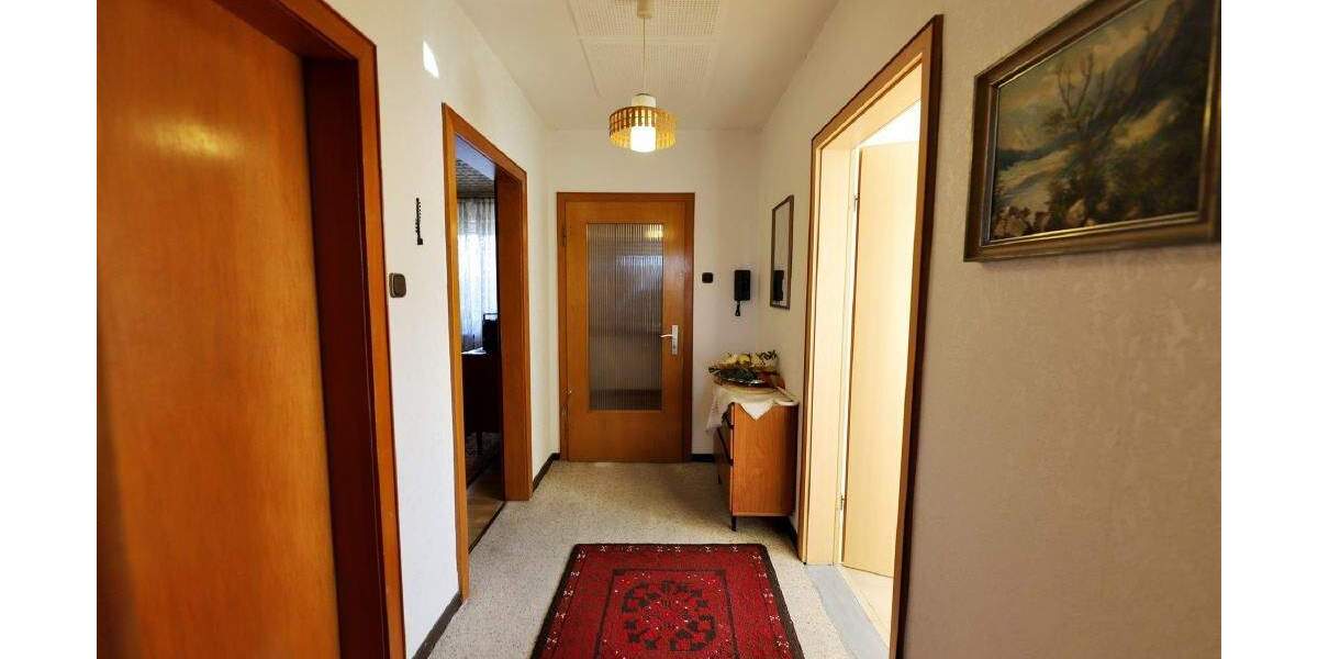 Einfamilienhaus Lage Kachtenhausen - 5 Zimmer, 99 m&sup2;, 180.000&euro; | Angebot:25776536