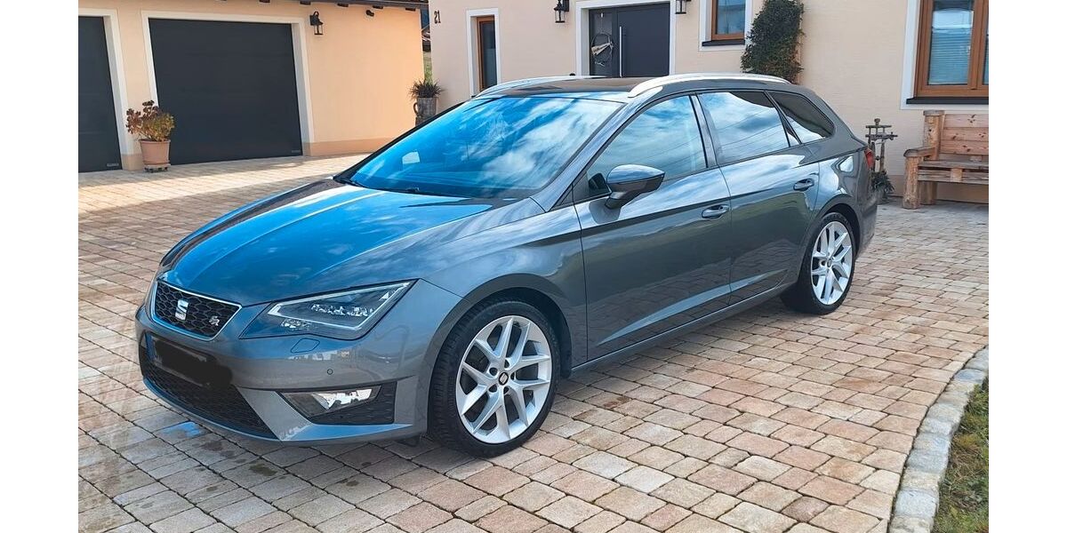 Seat Leon 87.437 km 14.999 &euro; Detmold 32758
