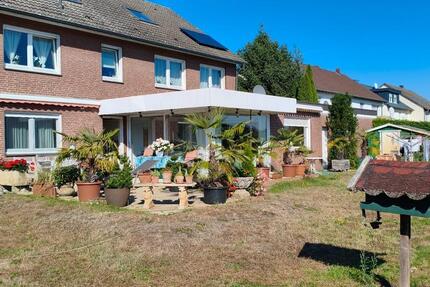 Großzügig geschnittene EG Wohnung mit Garten 6 zimmer