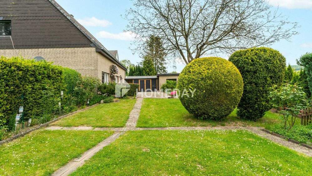 Etagenwohnung Herford Innenstadt - 4 Zimmer, 152 m&sup2;, 229.000&euro; | Angebot:25677653