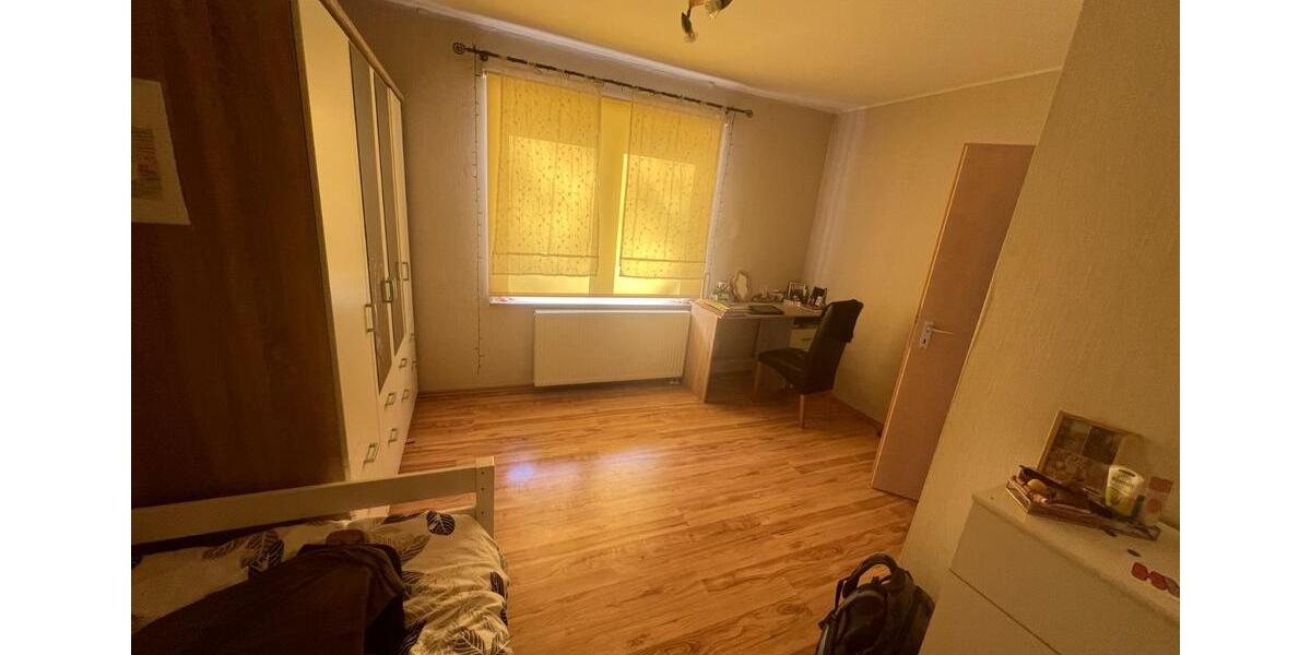 Einfamilienhaus Bielefeld Sennestadt - 8 Zimmer, 200 m&sup2;, 450.000&euro; | Angebot:25626644