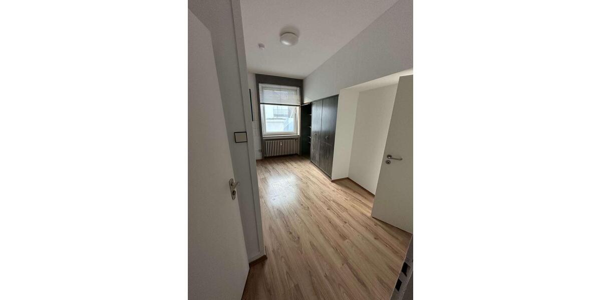 Etagenwohnung Herford - 3 Zimmer, 130 m&sup2;, 1.490&euro; | Angebot:26264817
