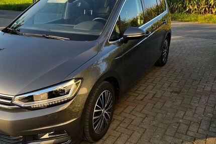 VW Touran 128.500 km 18.990 &euro; Melle 49324
