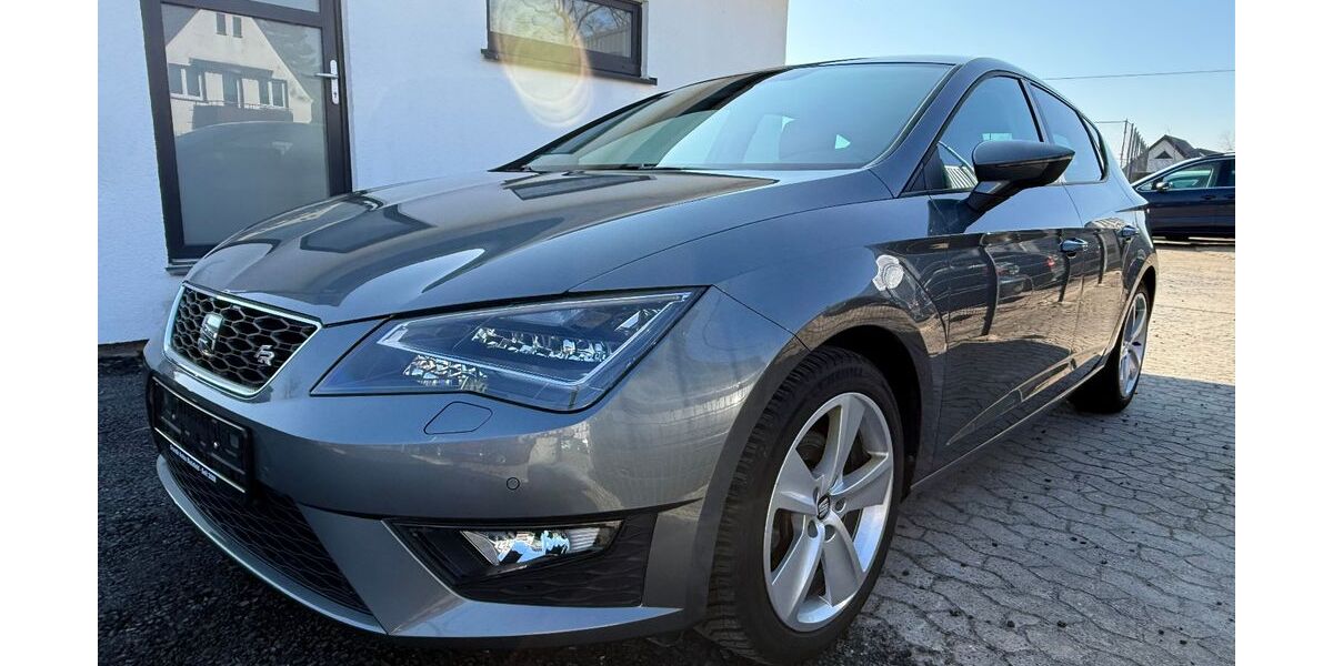 Seat Leon 55.946 km 14.499 &euro; Bielefeld 33659