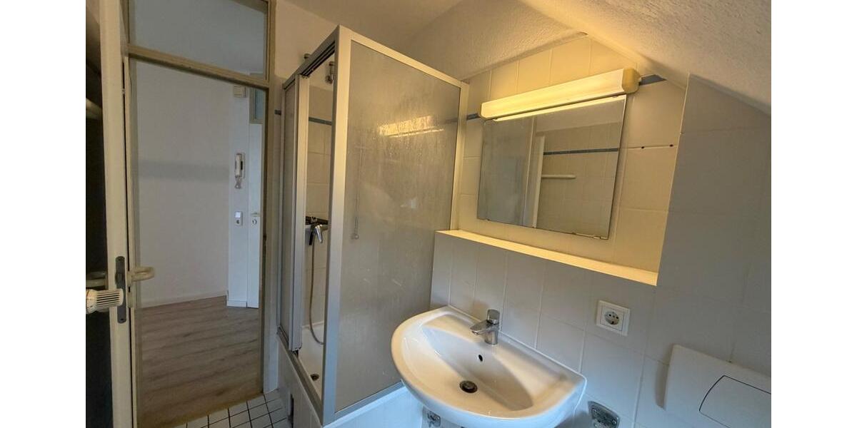 Dachgeschoßwohnung Detmold Hakedahl - 1 Zimmer, 36 m&sup2;, 255&euro; | Angebot:25751920