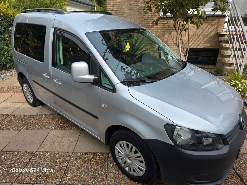VW Caddy 185.700 km 12.899 € Bielefeld 33649