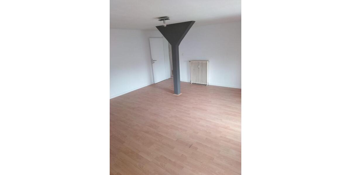 Etagenwohnung Detmold Hakedahl - 4 Zimmer, 104 m&sup2;, 800&euro; | Angebot:26302887