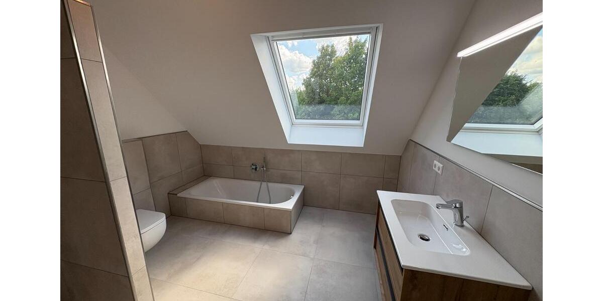 Reihenhaus Bünde - 5 Zimmer, 145 m&sup2;, 1.595&euro; | Angebot:25254950