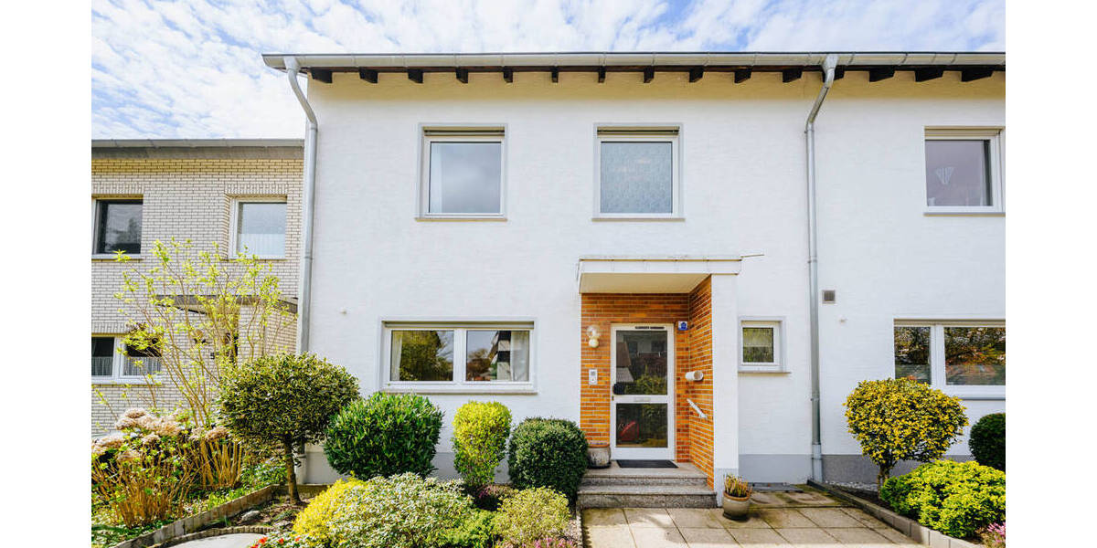 Reihenmittelhaus Bielefeld Sennestadt - 6 Zimmer, 172 m&sup2;, 335.000&euro; | Angebot:26344476