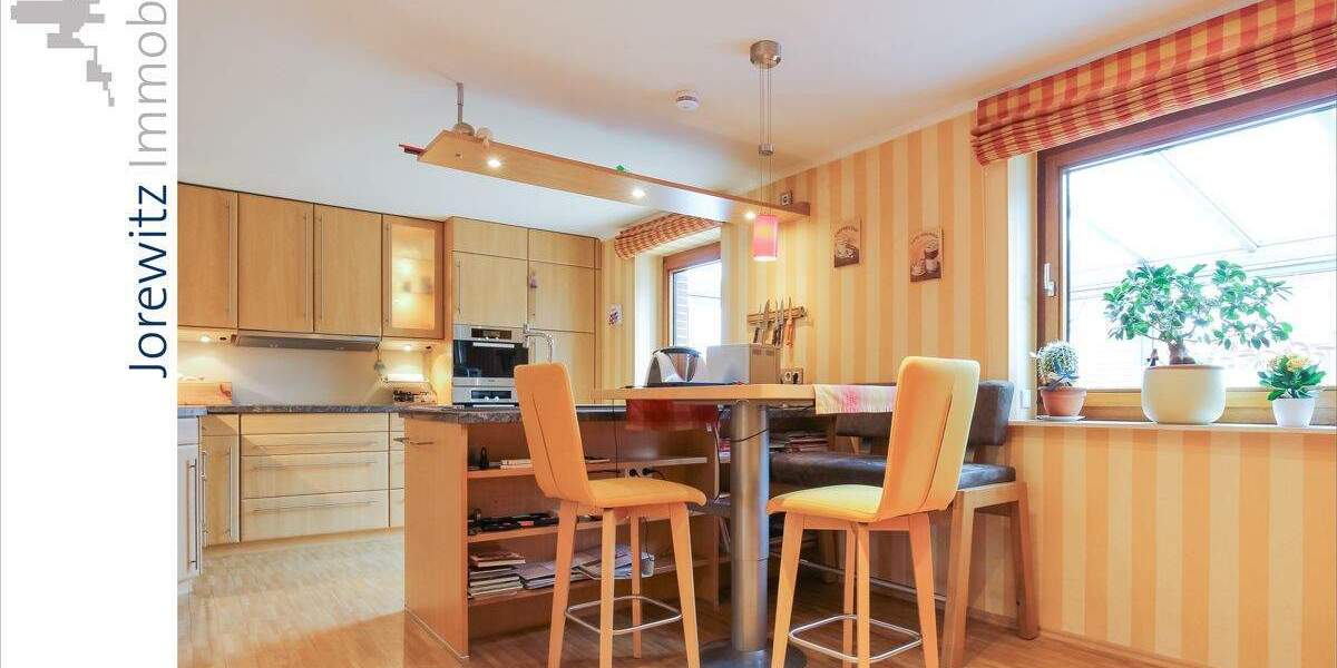 Einfamilienhaus Bielefeld Jöllenbeck - 9 Zimmer, 257 m&sup2;, 685.000&euro; | Angebot:23462088