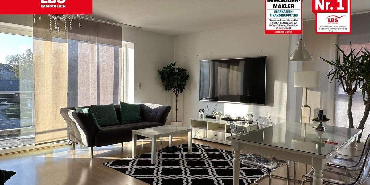 Großzügige, helle Wohnung, ca. 97 m² Wohnfläche, Tiefgarage 4 zimmer