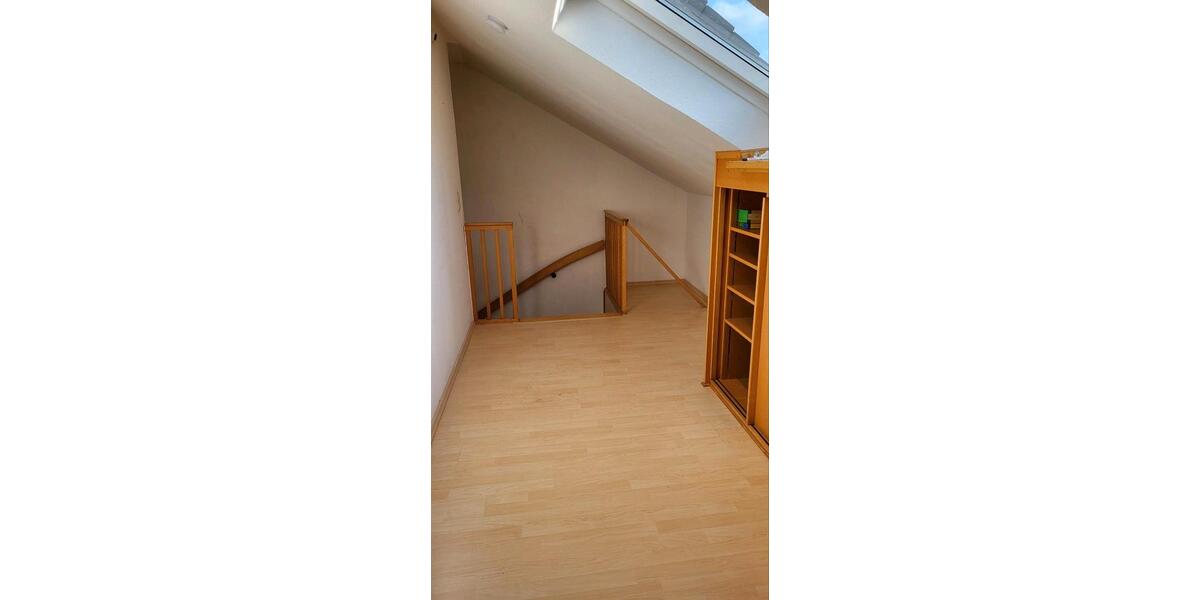 Etagenwohnung Gütersloh Isselhorst - 5 Zimmer, 95 m&sup2;, 1.400&euro; | Angebot:25642606