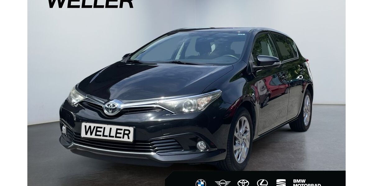 Toyota Auris 99.975 km 11.345 &euro; Herford 32049
