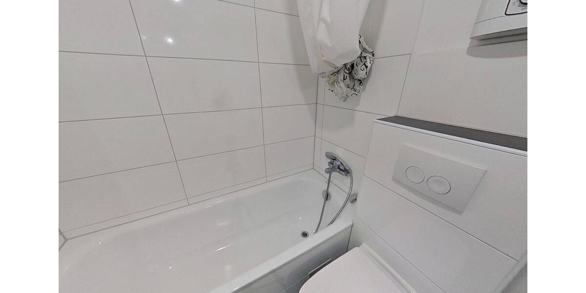 Perfekt für Singles: Große 1,5-Zimmer-Wohnung mit BALKON und BADEWANNE 1 zimmer