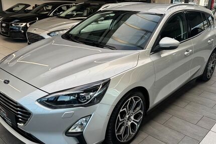 Ford Focus 117.000 km 13.900 &euro; Detmold 32758