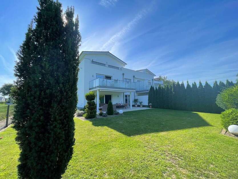Wohnung zum Kaufen in Gütersloh 490.000 € 140.53 m²