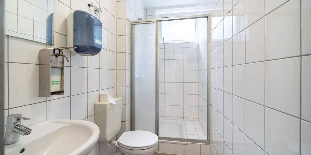 Vielseitige Gewerbefläche für Ihr Business | 1.489m² Nutzfläche | 155m² Büro | 4.904m² Grundstück zimmer