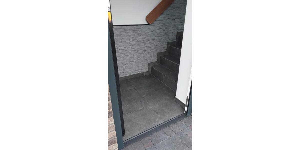 Maisonette-Wohnung mit separatem Eingang & Parkplatz in Bielefeld 3 zimmer