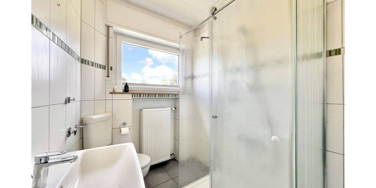 Bungalow Detmold Hiddesen - 4 Zimmer, 130 m&sup2;, 1.480&euro; | Angebot:26917548