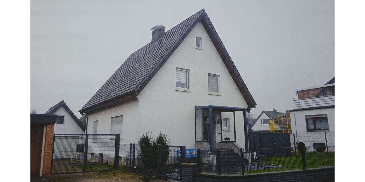 Haus zum Kaufen in Bünde 290.000 € 181 m² 8 zimmer