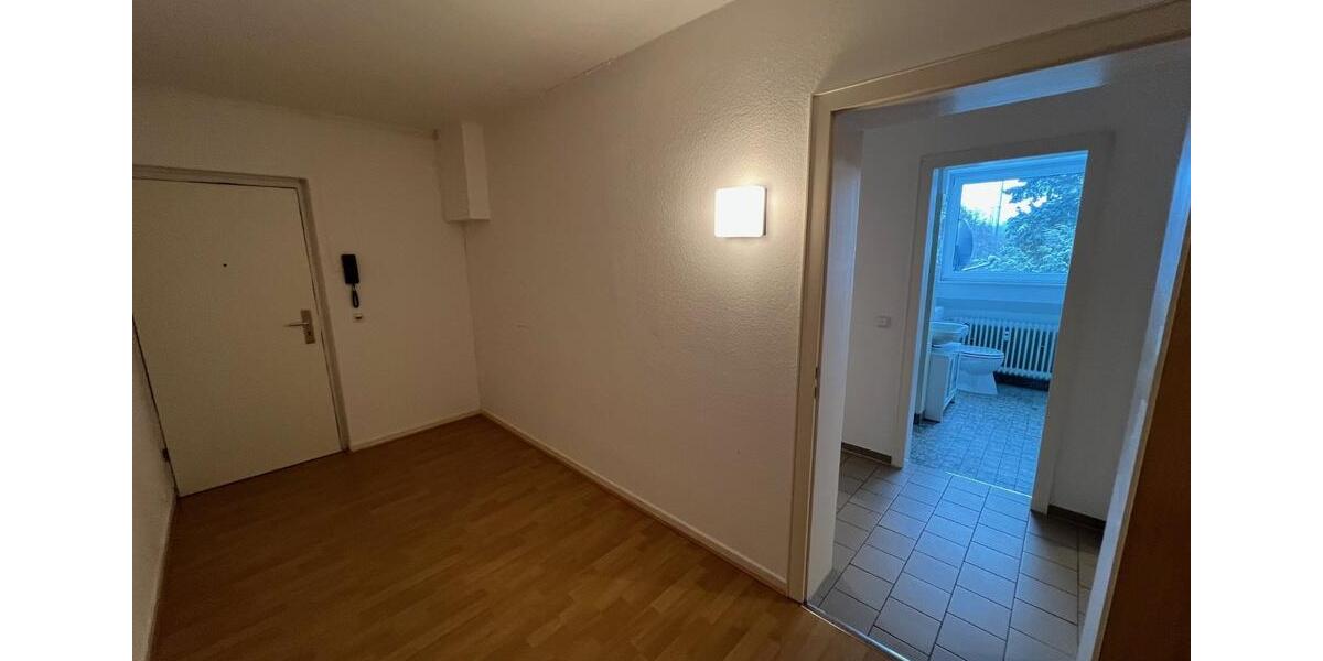 Dachgeschoßwohnung Bielefeld Heepen - 2 Zimmer, 37 m&sup2;, 447&euro; | Angebot:25255157