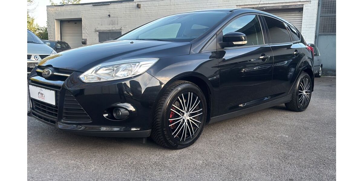 Ford Focus 220.000 km 2.580 &euro; Detmold 32758